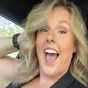 Meet your Posher, Jenny